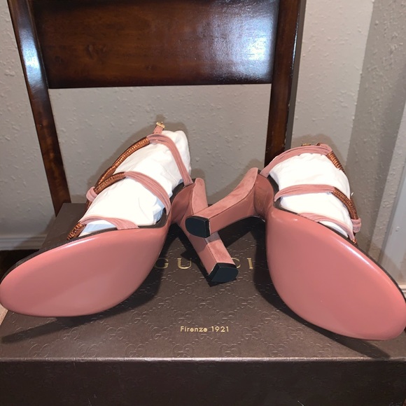New Authentic Gucci Metallic Leather/Suede Sandal - Picture 6 of 7